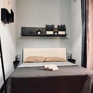 https://caronda7.catania-hotels.net